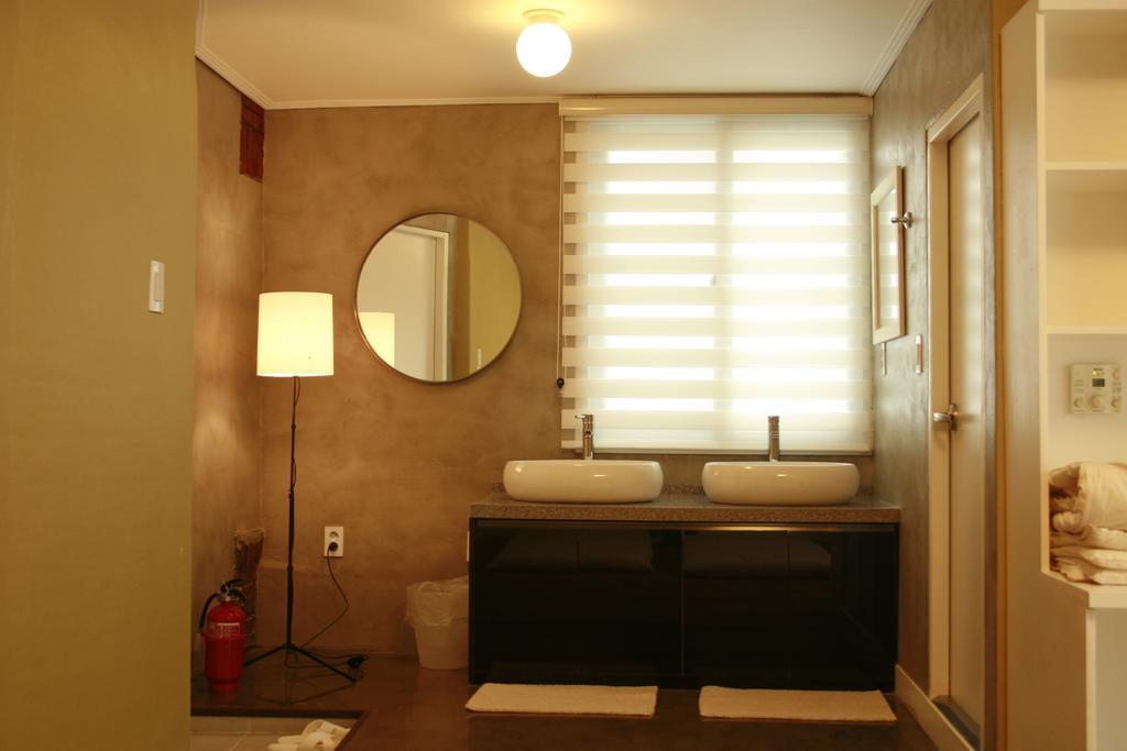 Crib 49 Guesthouse - Foreigner Only Seul Pokój zdjęcie