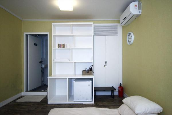 Crib 49 Guesthouse - Foreigner Only Seul Zewnętrze zdjęcie