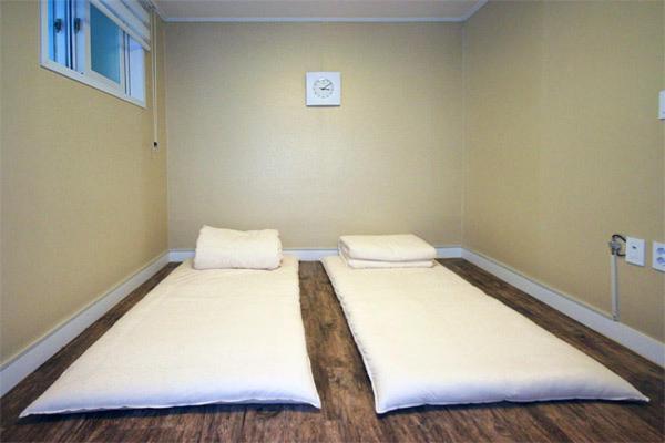 Crib 49 Guesthouse - Foreigner Only Seul Pokój zdjęcie